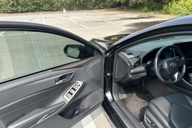 Used Toyota Avalon 2022 2.0L Luxury Edition Interior 2