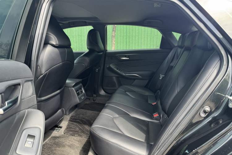 Used Toyota Avalon 2022 2.0L Ambition Edition Interior 2