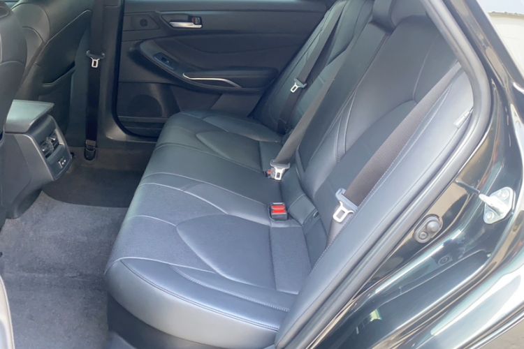 Used Toyota Avalon 2022 Dual-Engine 2.5L Luxury Edition Interior 3