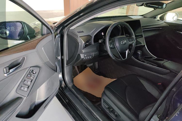 Used Toyota Avalon 2022 2.0L Luxury Edition Interior 3