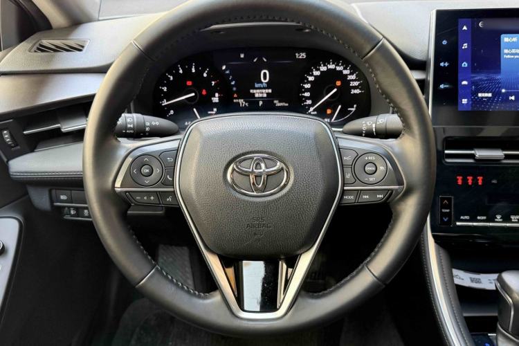 Used Toyota Avalon 2022 2.0L Luxury Edition Interior 3