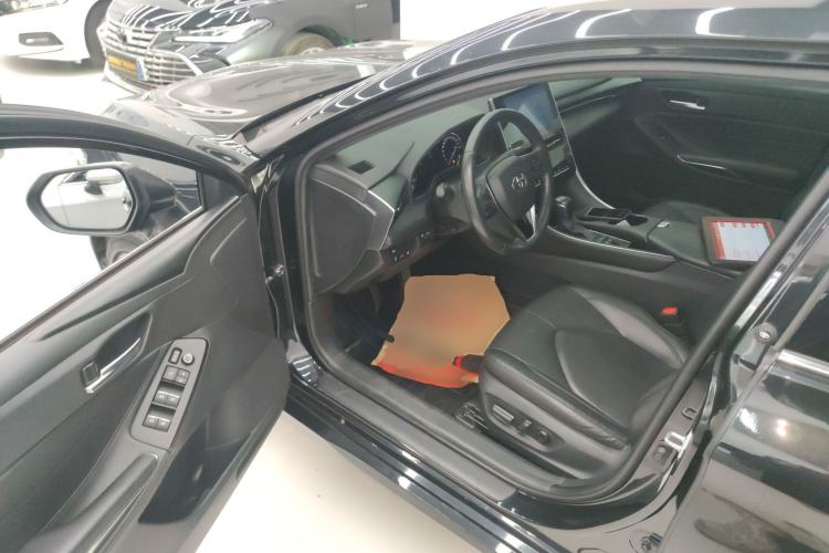 Used Toyota Avalon 2022 Dual-Engine 2.5L Luxury Edition Interior 3