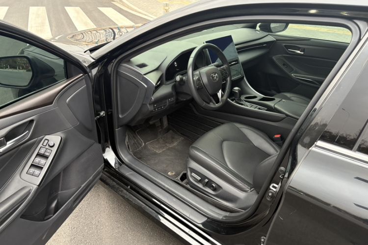 Used Toyota Avalon 2022 2.0L Luxury Edition Interior 3