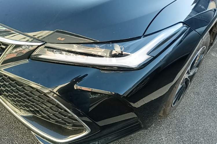 Used Toyota Avalon 2022 2.5L Luxury Edition Left Front Headlight