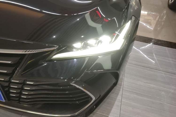 Used Toyota Avalon 2022 Dual-Engine 2.5L Luxury Edition Left Front Headlight