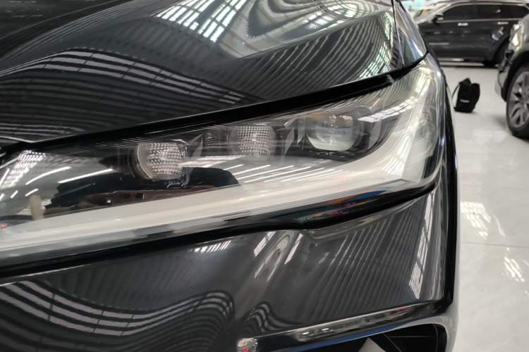 Used Toyota Avalon 2022 2.5L Luxury Edition Left Front Headlight
