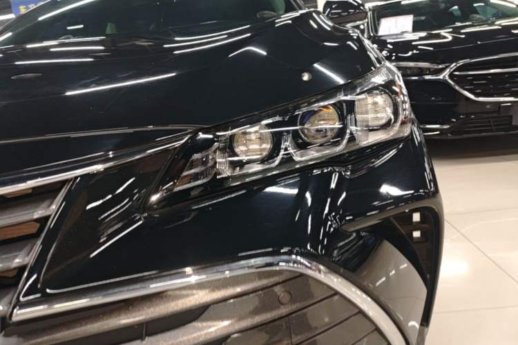 Used Toyota Avalon 2022 2.0L Luxury Edition Left Front Headlight