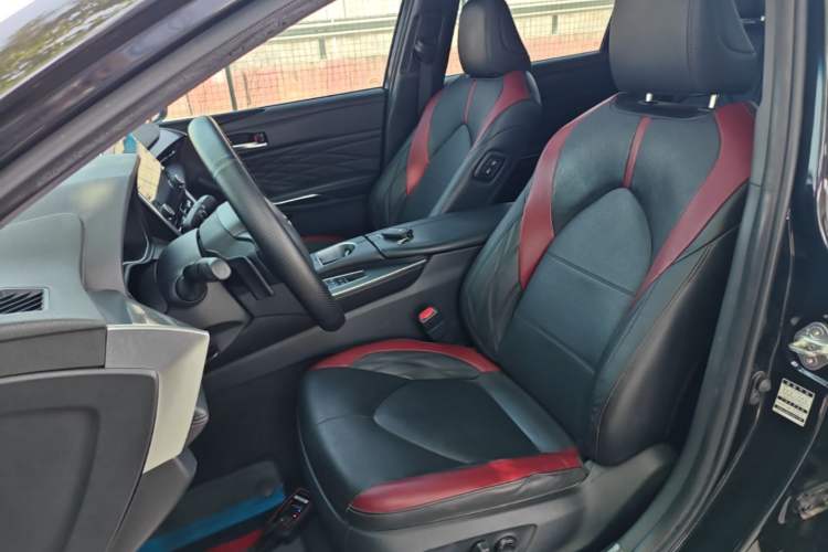 Used Toyota Avalon 2022 2.5L Touring Premium Edition Left Front Seat