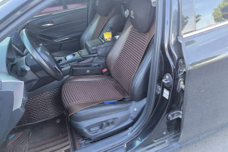 Used Toyota Avalon 2022 Dual-Engine 2.5L Luxury Edition Left Front Seat