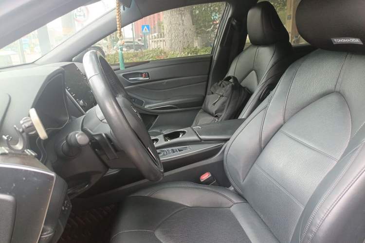 Used Toyota Avalon 2022 2.5L Luxury Edition Left Front Seat