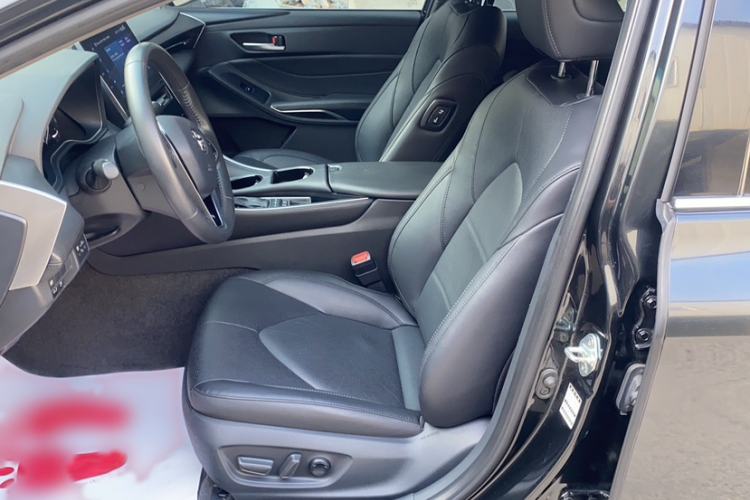 Used Toyota Avalon 2022 Dual-Engine 2.5L Luxury Edition Left Front Seat