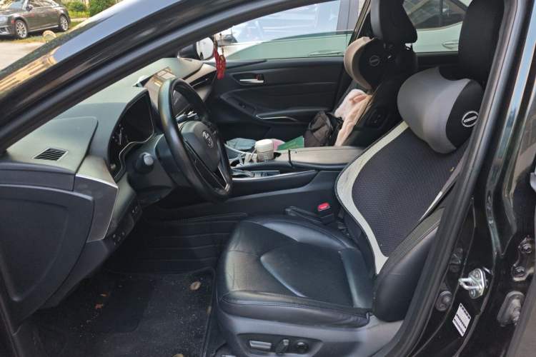 Used Toyota Avalon 2022 2.0L Luxury Edition Left Front Seat