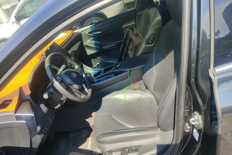 Used Toyota Avalon 2022 2.0L Luxury Edition Left Front Seat