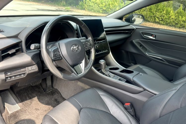 Used Toyota Avalon 2022 2.0L Luxury Edition Left Front Seat