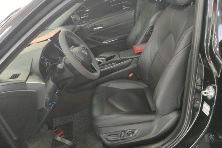 Used Toyota Avalon 2022 Dual-Engine 2.5L Luxury Edition Left Front Seat