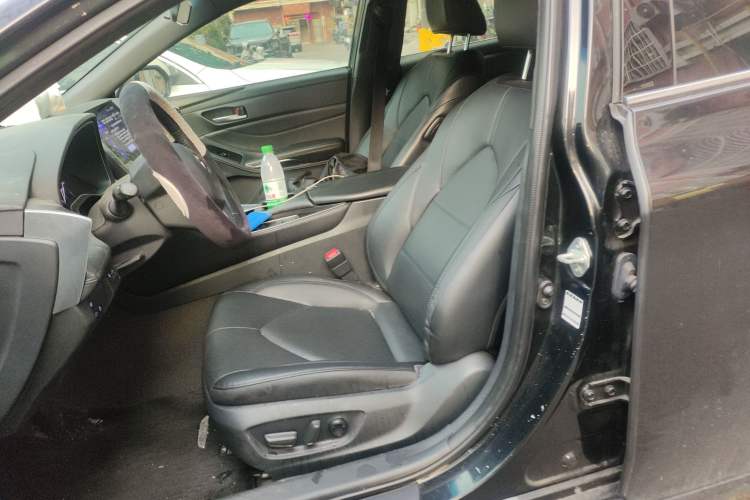 Used Toyota Avalon 2022 2.0L Luxury Edition Left Front Seat