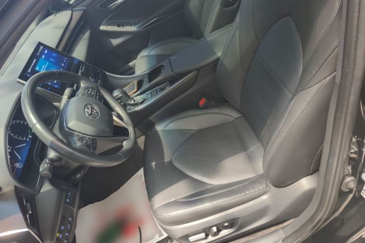 Used Toyota Avalon 2022 2.0L XLE Premium Edition Left Front Seat