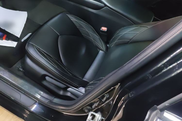 Used Toyota Avalon 2022 2.0L Ambition Edition Left Front Seat