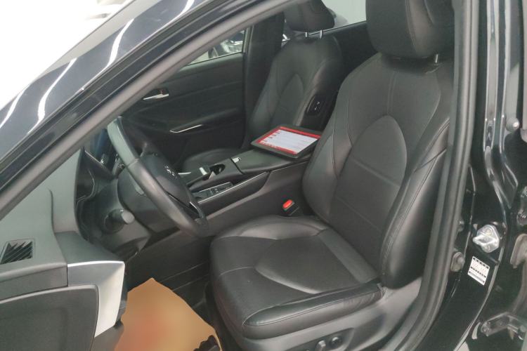 Used Toyota Avalon 2022 Dual-Engine 2.5L Luxury Edition Left Front Seat