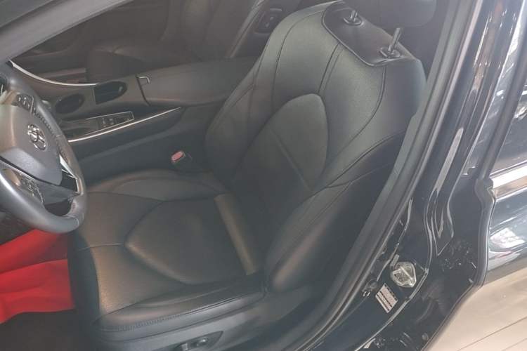Used Toyota Avalon 2022 Dual-Engine 2.5L Luxury Edition Left Front Seat