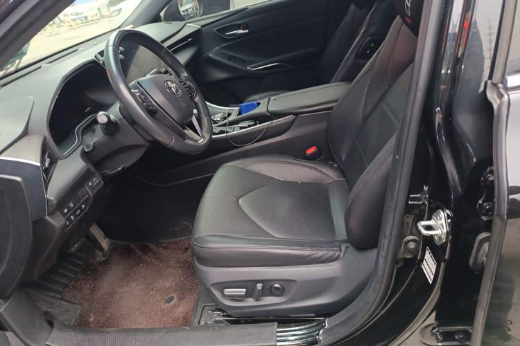 Used Toyota Avalon 2022 2.0L XLE Premium Edition Left Front Seat