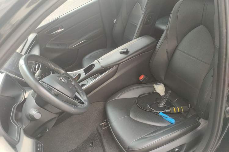 Used Toyota Avalon 2022 2.0L XLE Premium Edition Left Front Seat