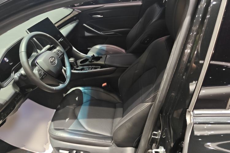 Used Toyota Avalon 2022 2.5L Luxury Edition Left Front Seat
