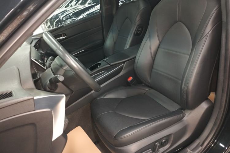 Used Toyota Avalon 2022 2.0L Luxury Edition Left Front Seat