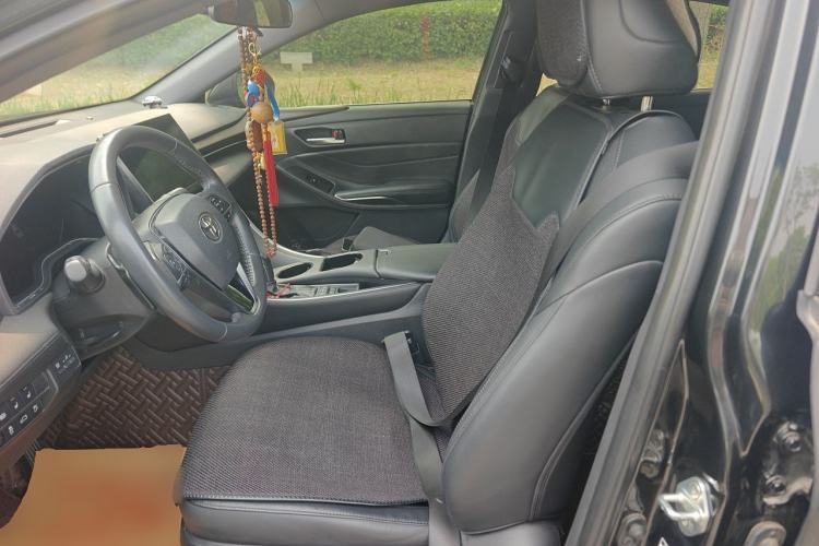 Used Toyota Avalon 2022 2.5L Luxury Edition Left Front Seat