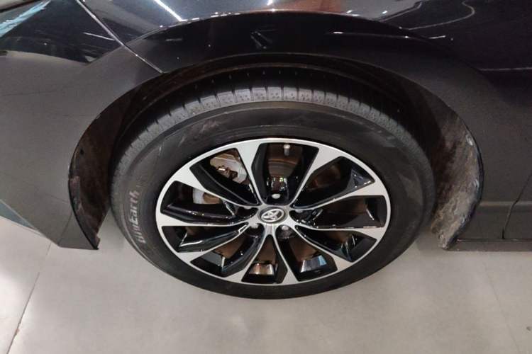 Used Toyota Avalon 2022 2.0L Luxury Edition Left Front Wheel Hub
