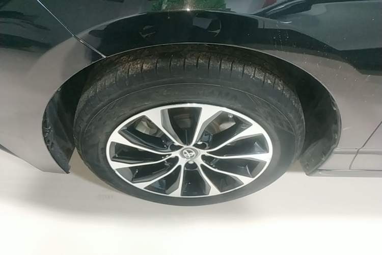 Used Toyota Avalon 2022 Dual-Engine 2.5L Luxury Edition Left Front Wheel Hub