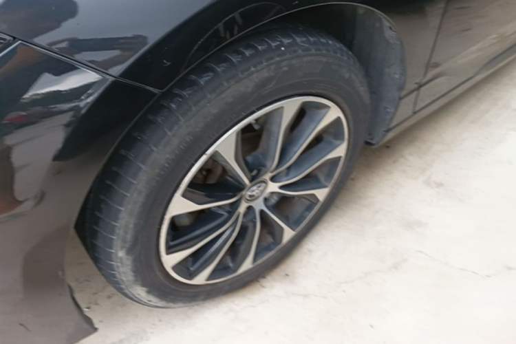 Used Toyota Avalon 2022 2.0L Luxury Edition Left Front Wheel Hub
