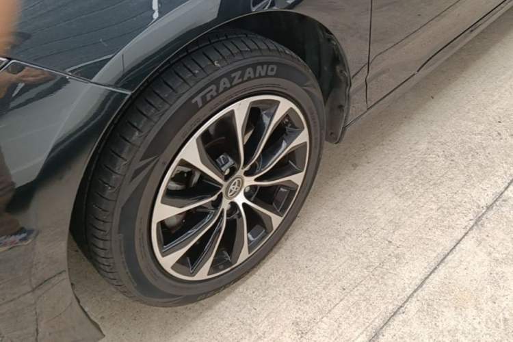 Used Toyota Avalon 2022 2.0L Luxury Edition Left Front Wheel Hub