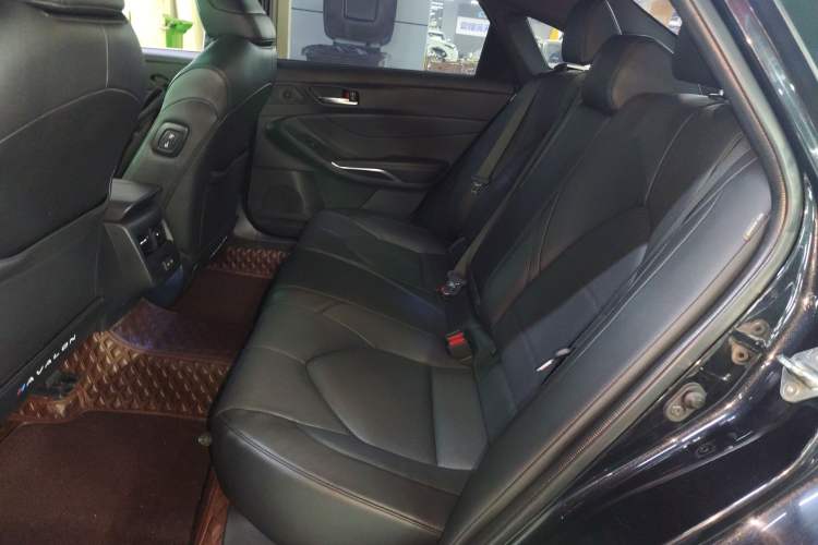 Used Toyota Avalon 2022 2.5L Luxury Edition Left Rear Seat