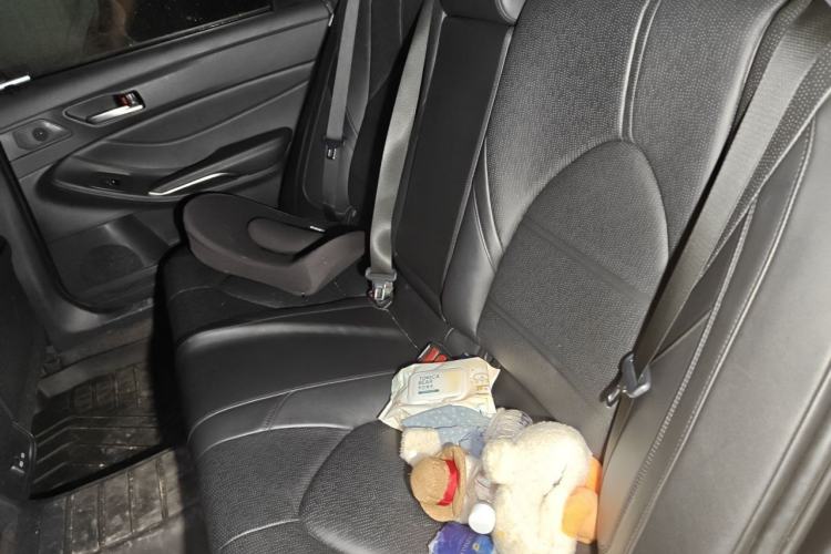 Used Toyota Avalon 2022 2.5L Luxury Edition Left Rear Seat