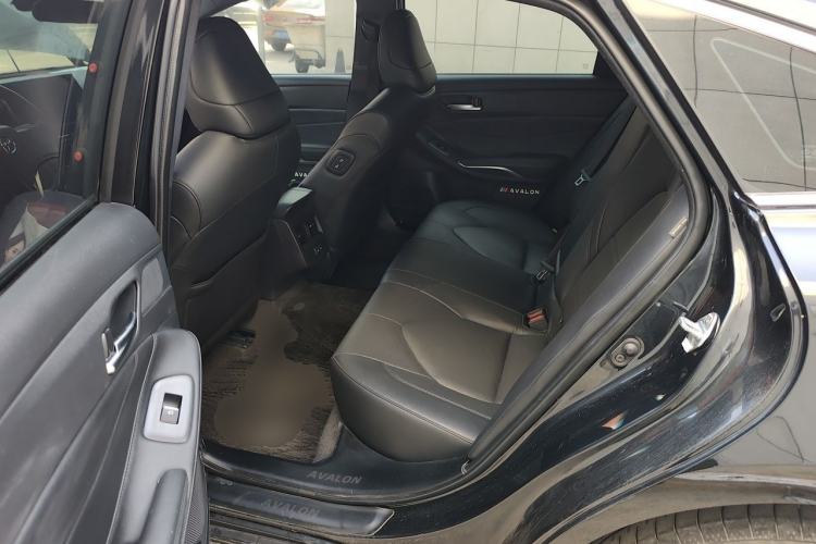 Used Toyota Avalon 2022 2.0L Luxury Edition Left Rear Seat