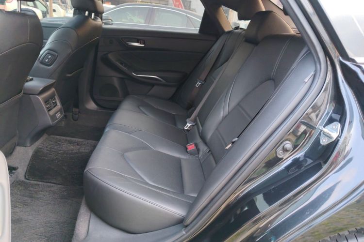 Used Toyota Avalon 2022 2.5L Luxury Edition Left Rear Seat
