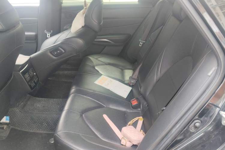 Used Toyota Avalon 2022 2.0L XLE Premium Edition Left Rear Seat