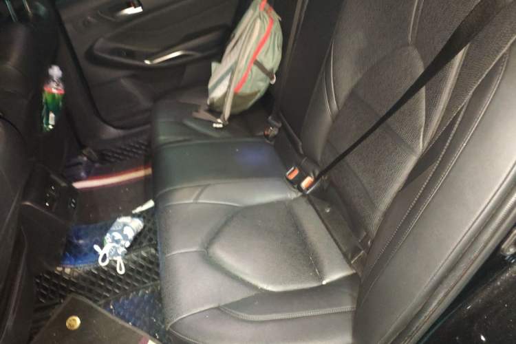 Used Toyota Avalon 2022 2.5L Luxury Edition Left Rear Seat