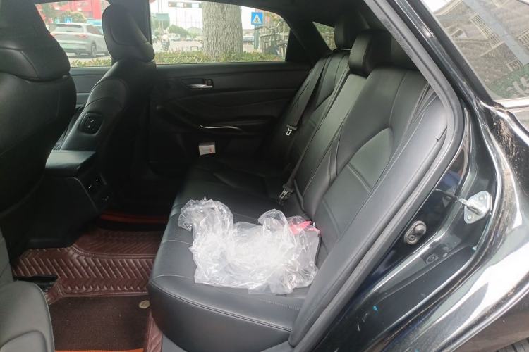 Used Toyota Avalon 2022 2.5L Luxury Edition Left Rear Seat