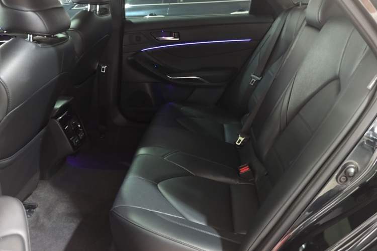 Used Toyota Avalon 2022 2.0L XLE Premium Edition Left Rear Seat