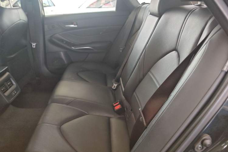 Used Toyota Avalon 2022 2.0L Luxury Edition Left Rear Seat