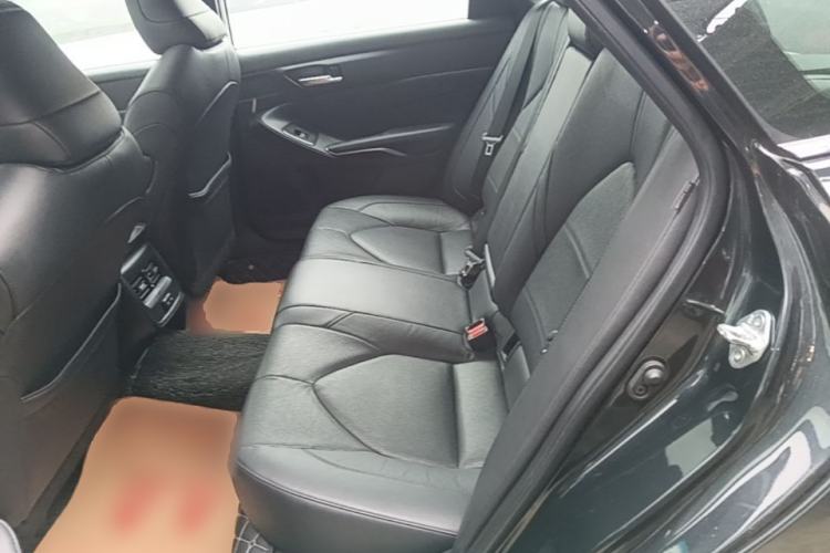 Used Toyota Avalon 2022 2.0L Luxury Edition Left Rear Seat