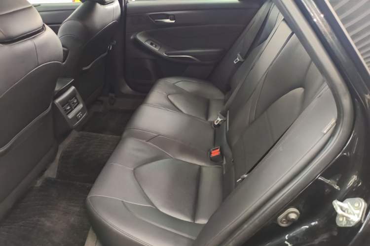 Used Toyota Avalon 2022 2.0L Luxury Edition Left Rear Seat