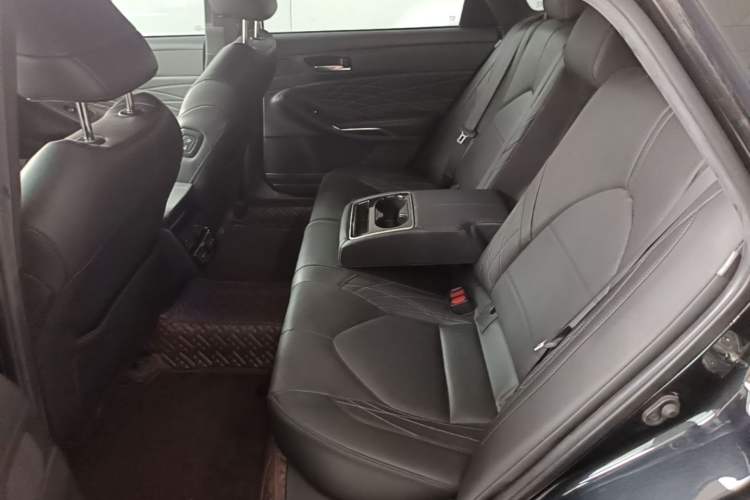 Used Toyota Avalon 2022 2.5L Touring Premium Edition Left Rear Seat