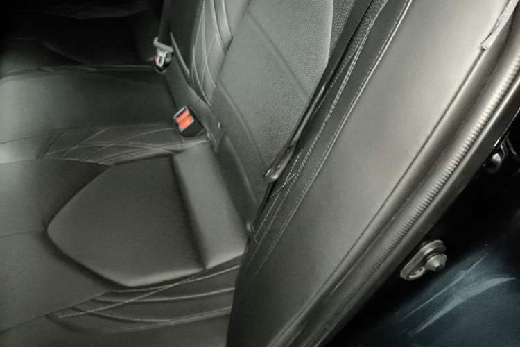 Used Toyota Avalon 2022 2.5L Touring Premium Edition Left Rear Seat