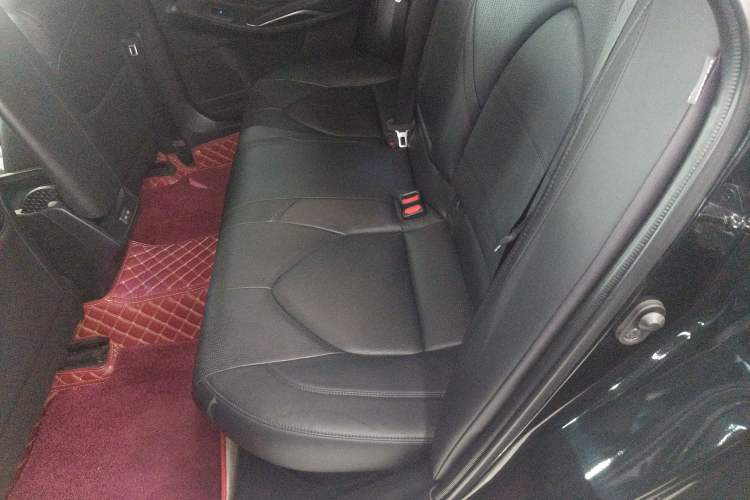 Used Toyota Avalon 2022 Dual-Engine 2.5L Luxury Edition Left Rear Seat