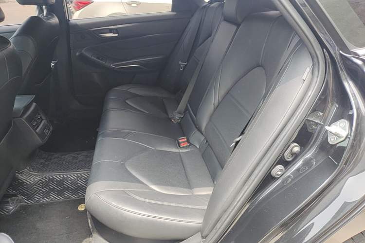 Used Toyota Avalon 2022 Dual-Engine 2.5L Luxury Edition Left Rear Seat