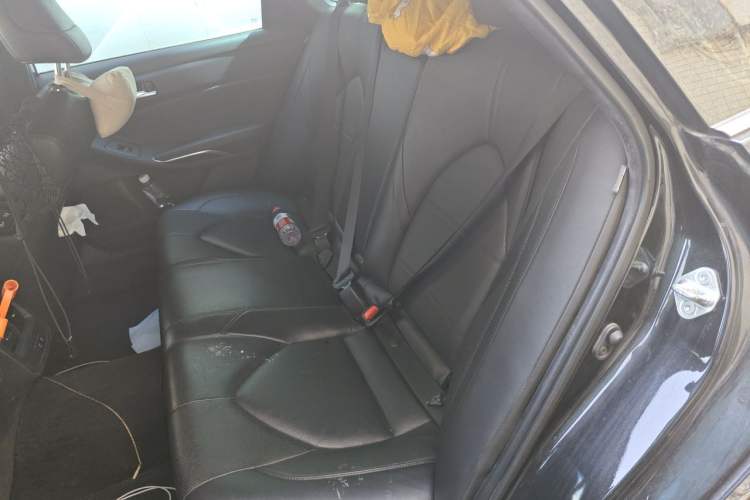 Used Toyota Avalon 2022 2.5L Luxury Edition Left Rear Seat
