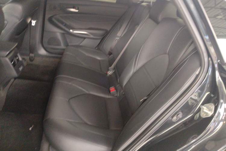 Used Toyota Avalon 2022 2.0L Luxury Edition Left Rear Seat